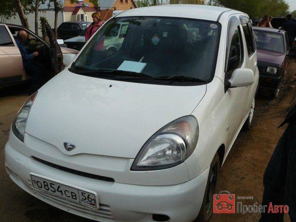 2001 Toyota Funcargo