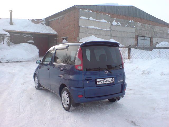2001 Toyota Funcargo