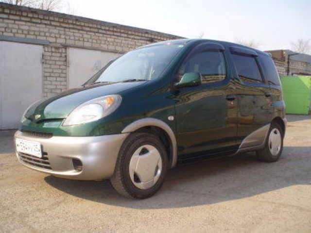 2001 Toyota Funcargo