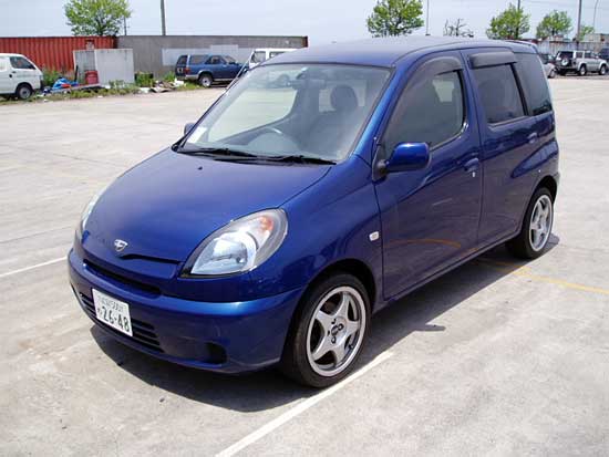 2001 Toyota Funcargo Pictures