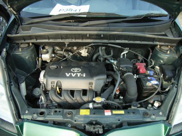 2001 Toyota Funcargo Pictures