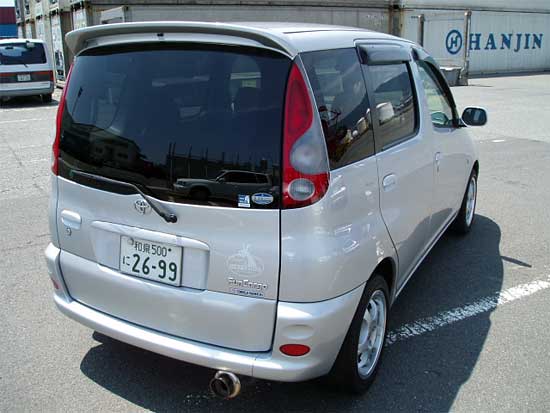 2001 Toyota Funcargo Images