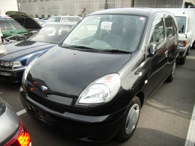 2001 Toyota Funcargo Pics