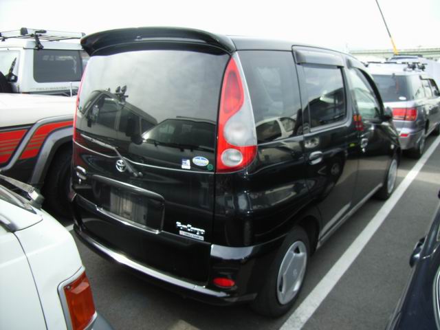 2001 Toyota Funcargo Pictures