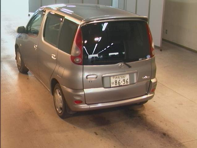 2001 Toyota Funcargo Pictures