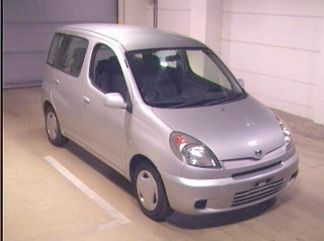 2001 Toyota Funcargo Pictures