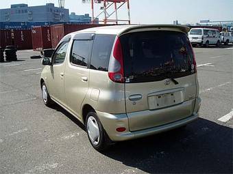 2001 Toyota Funcargo Pictures