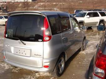 2001 Toyota Funcargo Pictures