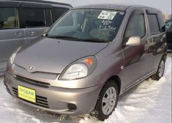 2001 Toyota Funcargo Images