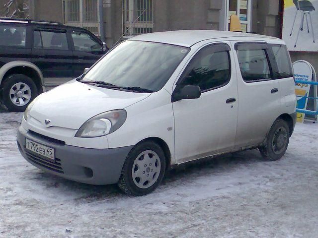 2002 Toyota Funcargo