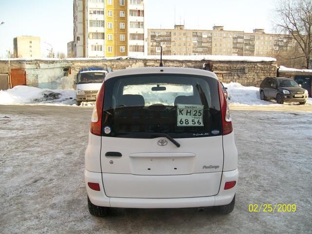 2002 Toyota Funcargo