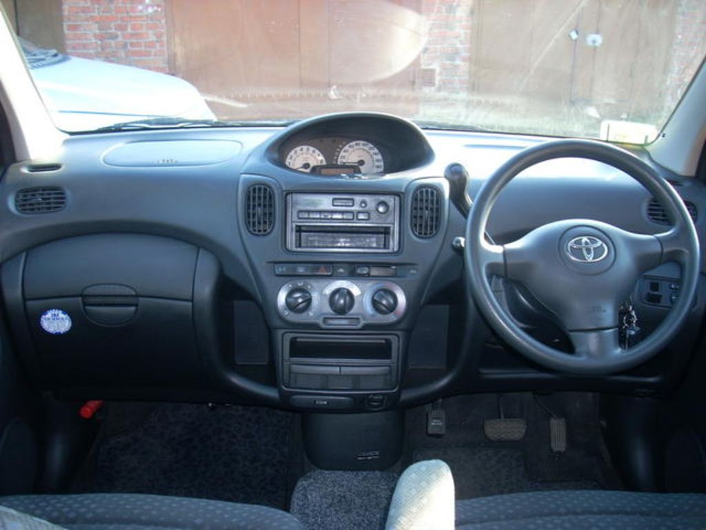 2002 Toyota Funcargo