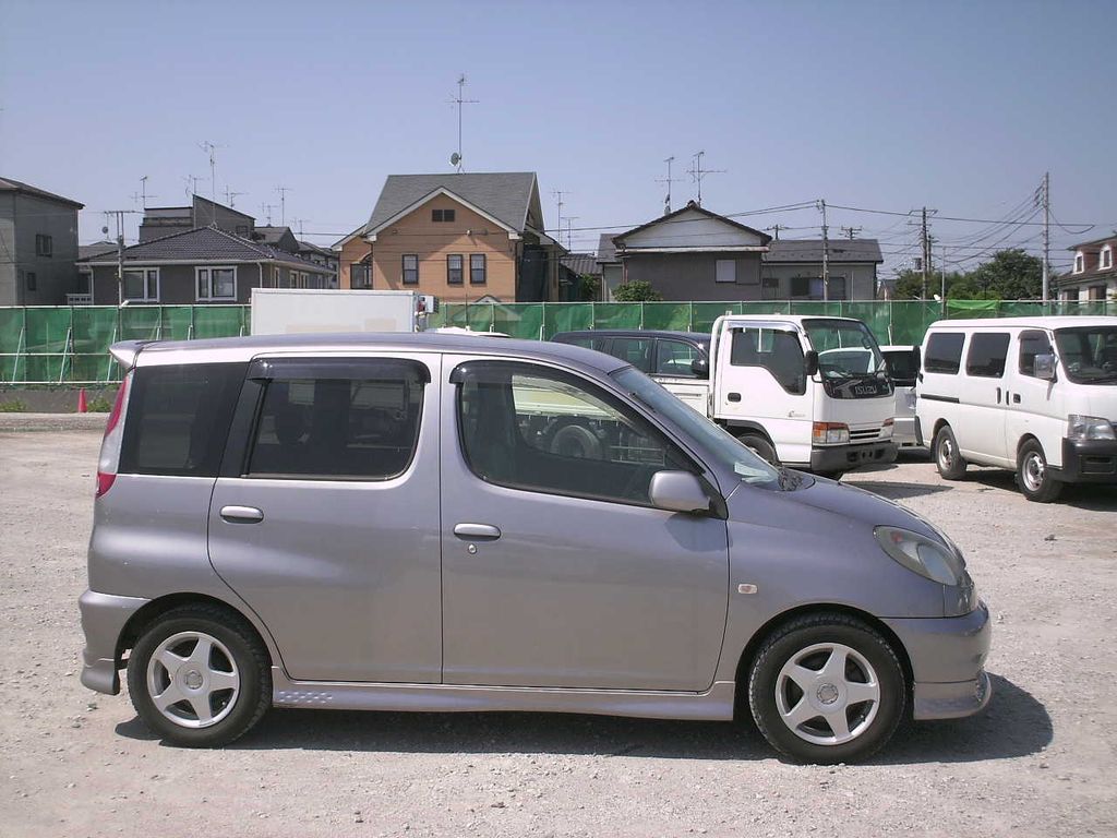 2002 Toyota Funcargo