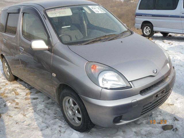 2002 Toyota Funcargo