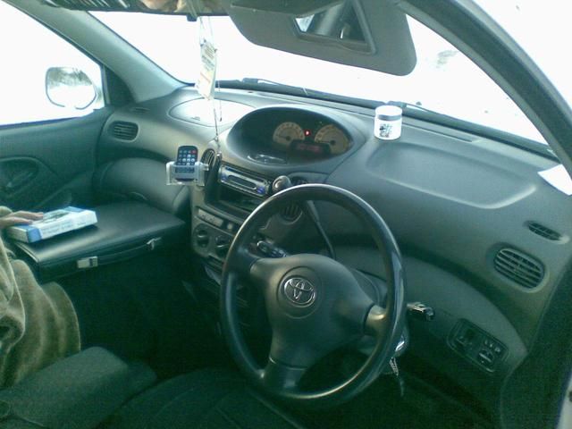 2002 Toyota Funcargo