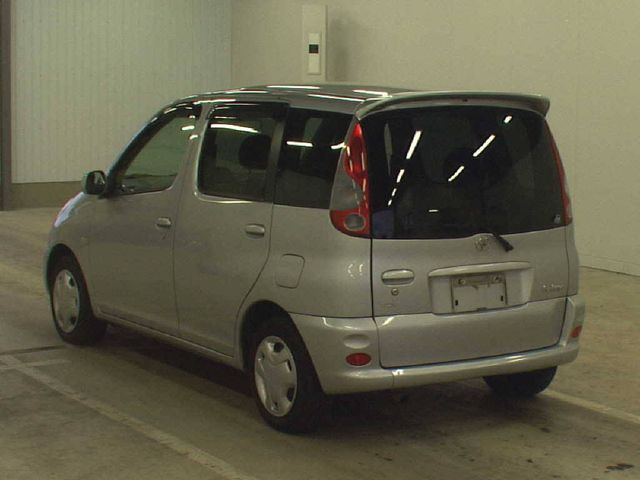 2002 Toyota Funcargo