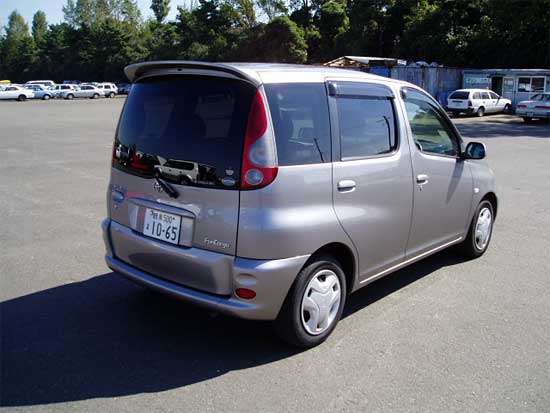 2002 Toyota Funcargo Pictures