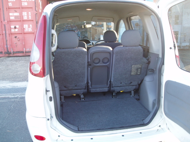 2002 Toyota Funcargo Pictures
