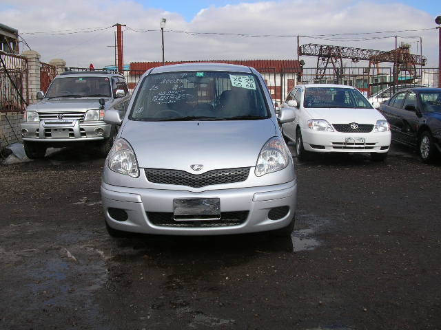 2002 Toyota Funcargo Pics