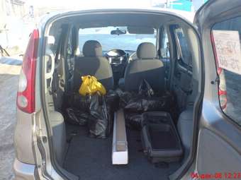 2002 Toyota Funcargo Photos