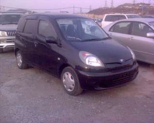 2002 Toyota Funcargo Pictures