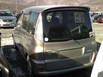 2002 Toyota Funcargo Pics