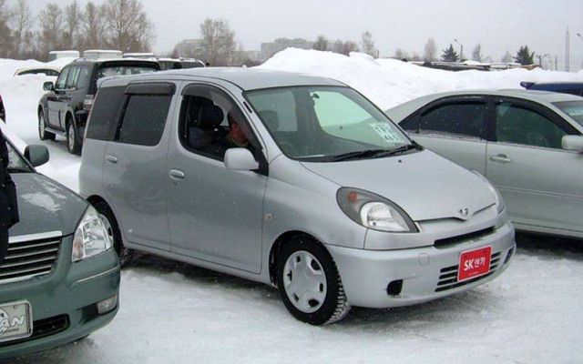 2002 Toyota Funcargo