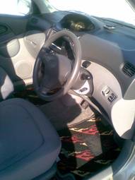 2002 Toyota Funcargo Pictures