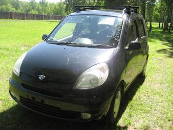 2002 Toyota Funcargo Pictures
