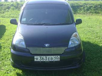2002 Toyota Funcargo Pictures