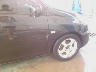 2002 Toyota Funcargo Pictures