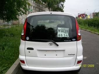 2002 Toyota Funcargo Pictures