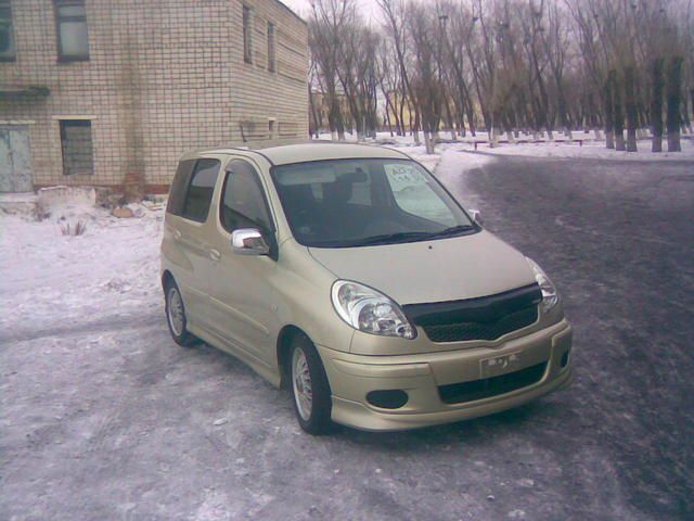 2003 Toyota Funcargo