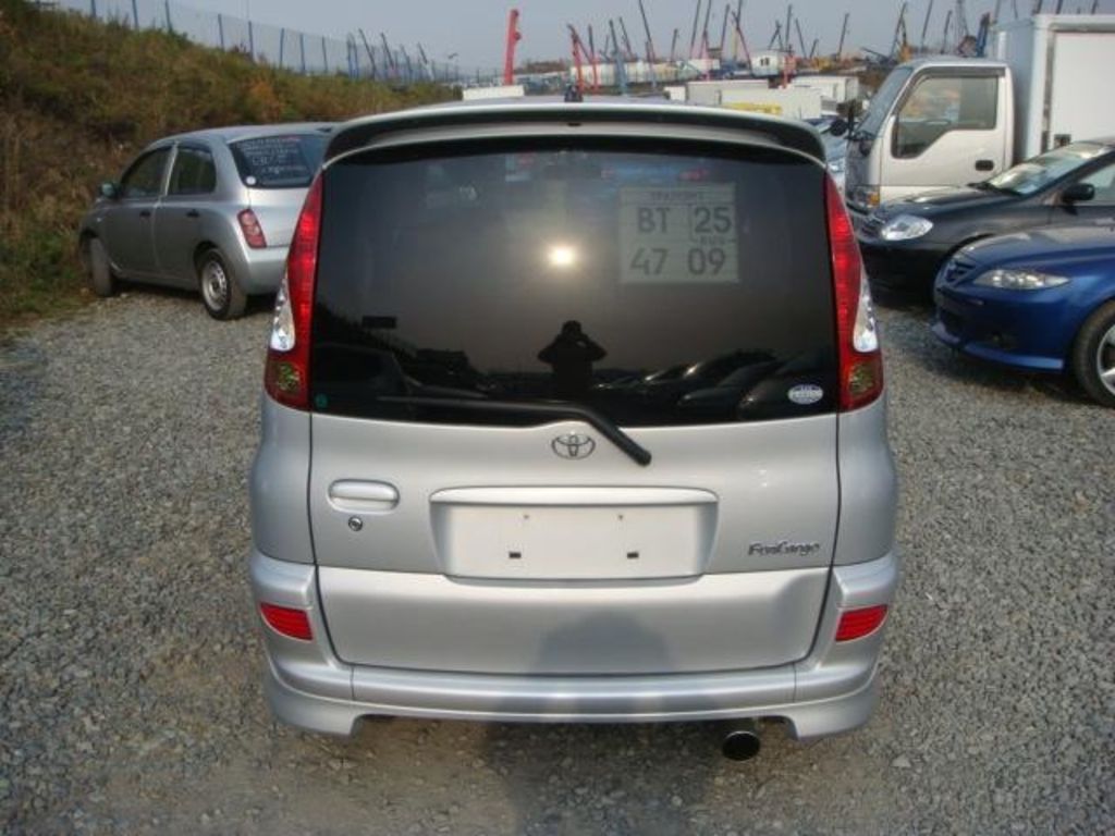 2003 Toyota Funcargo