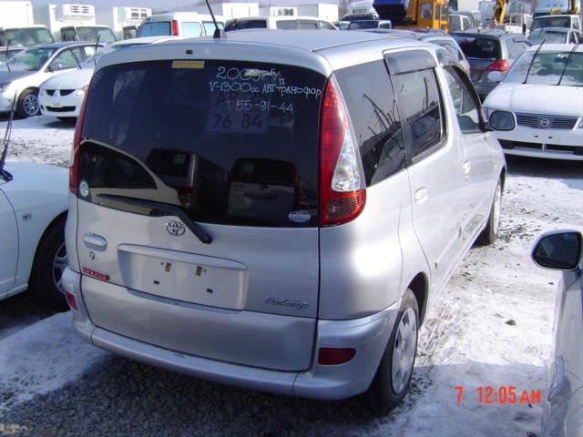 2003 Toyota Funcargo