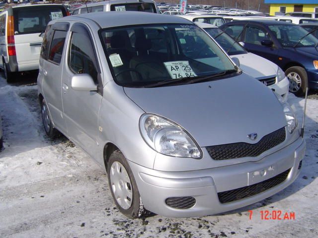 2003 Toyota Funcargo