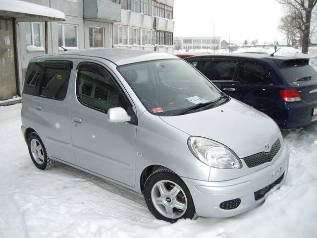 2003 Toyota Funcargo