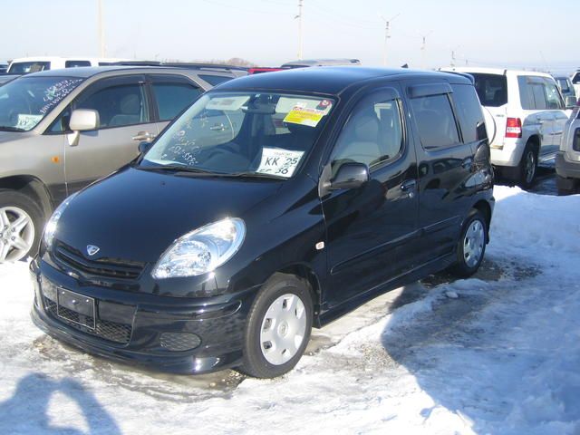 2003 Toyota Funcargo