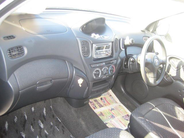 2003 Toyota Funcargo
