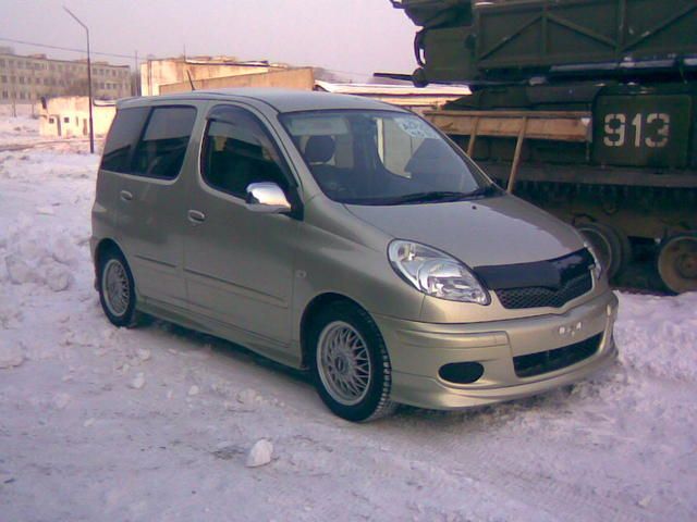 2003 Toyota Funcargo