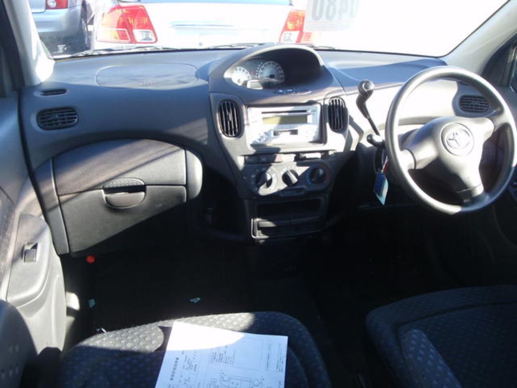 2003 Toyota Funcargo