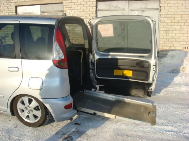 2003 Toyota Funcargo