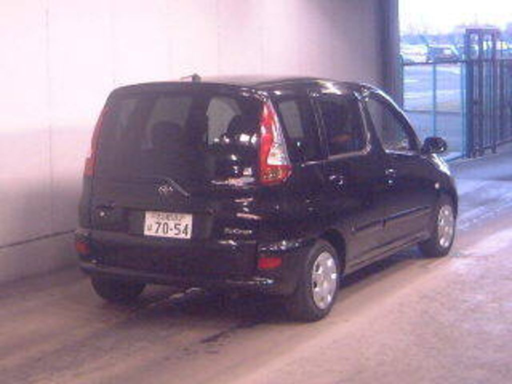 2003 Toyota Funcargo