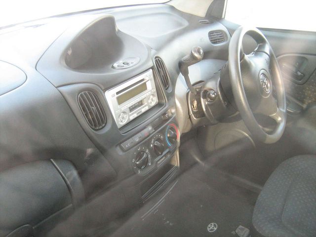 2003 Toyota Funcargo