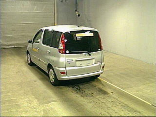 2003 Toyota Funcargo