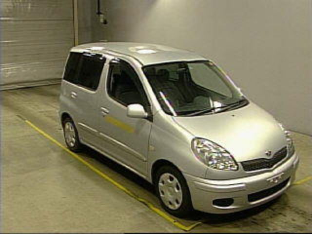 2003 Toyota Funcargo