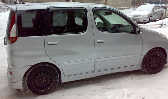 2003 Toyota Funcargo