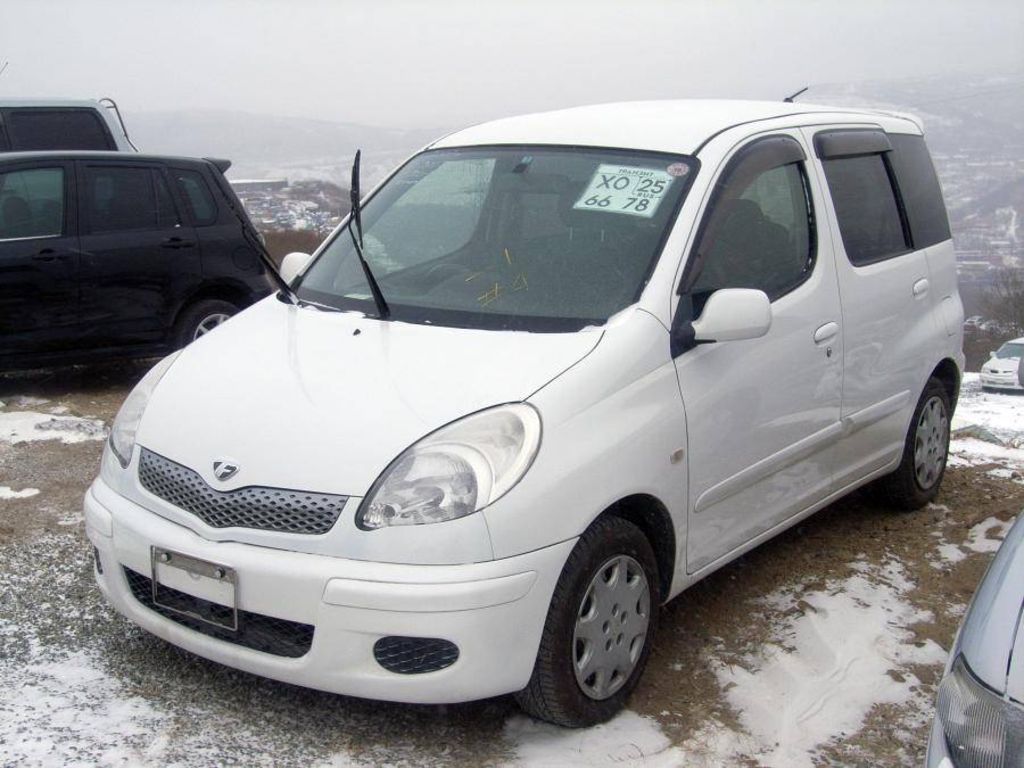 2003 Toyota Funcargo