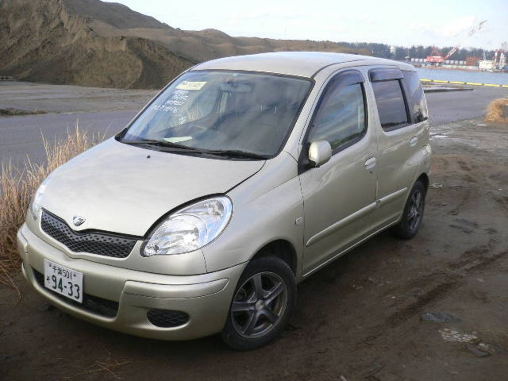 2003 Toyota Funcargo