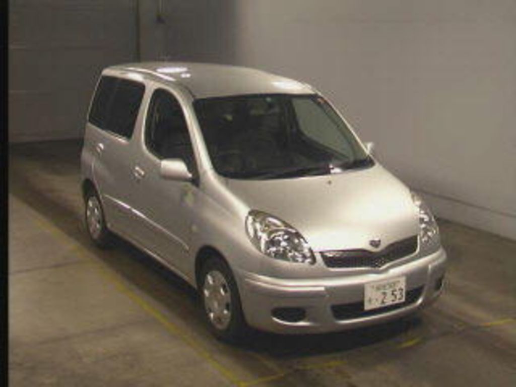 2003 Toyota Funcargo